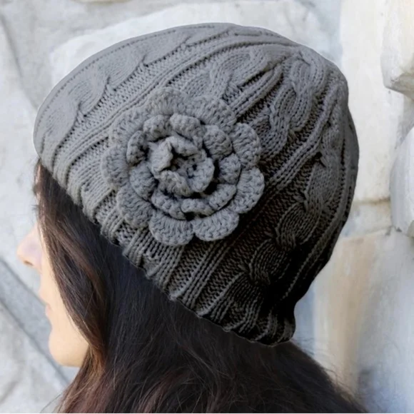 Last ONE! C.C. Cable Knit Beanie w/Cute Flower in a Beautiful Neutral Gray - Picture 1 of 2